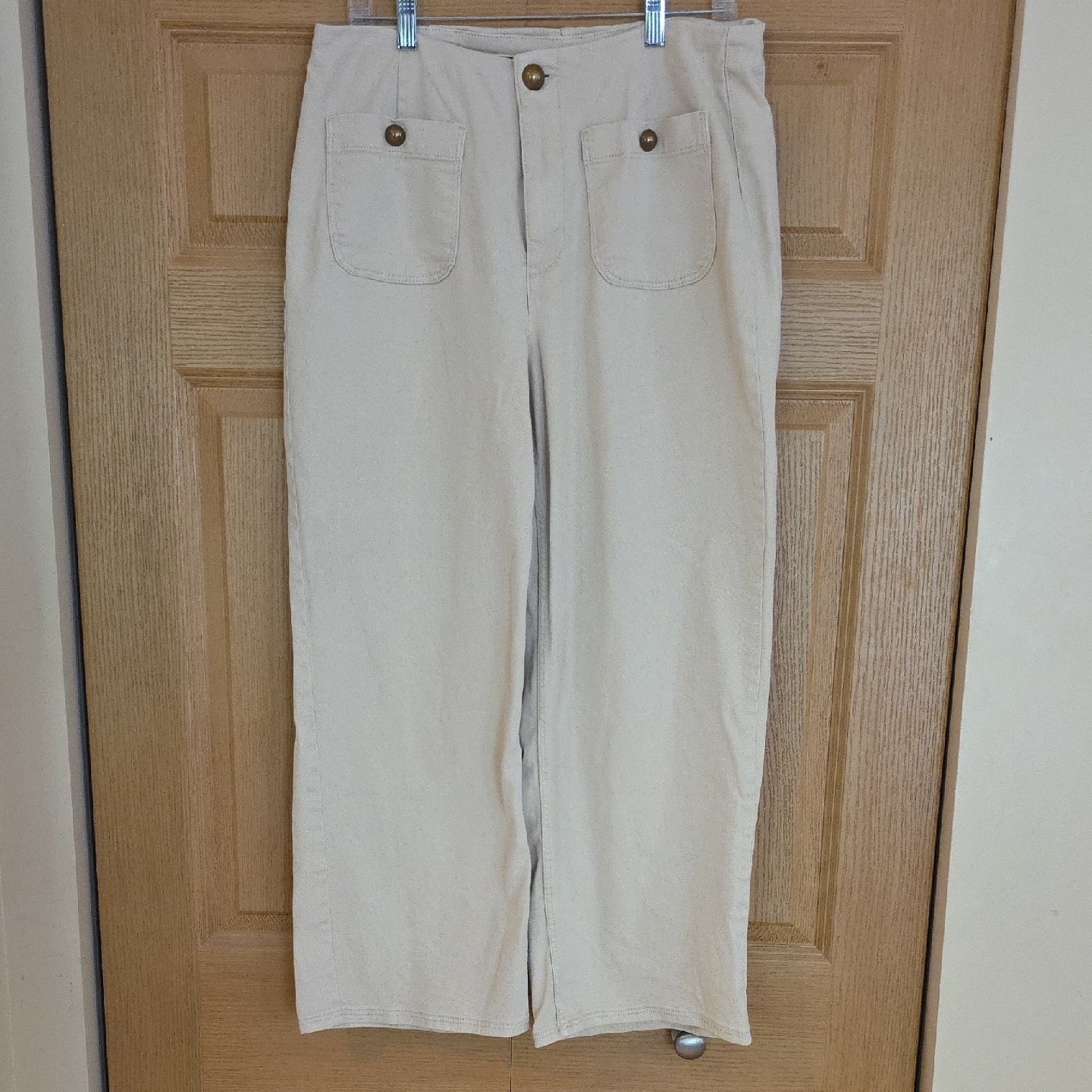 Ophelia Roe Chic Cream Wide-Leg Crop Pants With Button Accents